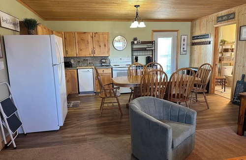 Moravia Cabin | Perfect 3-bedroom cabin with AC in pleasant Moravia