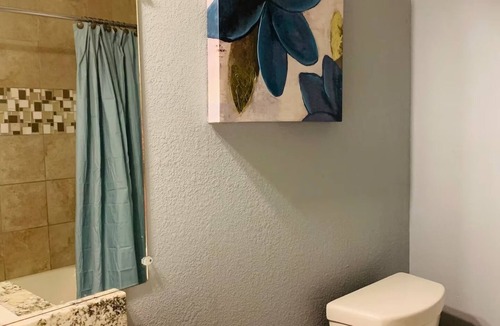 McNair House | Perfect 3-bedroom house with AC in peaceful Baytown