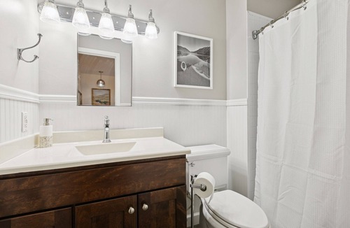 Plymouth House | Perfect 3-BR Suite with Hot Tub, Lake Views & Sunsets
