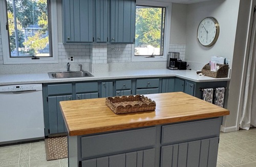 Gloucester House | Perfect 4-bedroom beach house second row on private beach