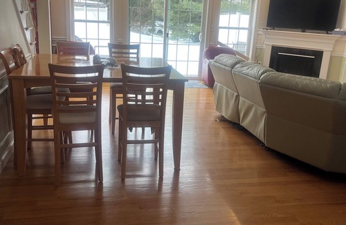 Woburn House | Perfect 4-bedroom townhome with AC in beautiful Woburn