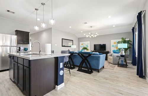 Barker House | Perfect 4 Temp Housing/Displaced Homeowners/Relocation
