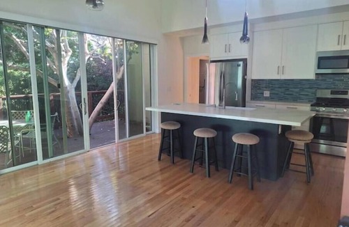 Westwood House | Perfect ADU in Westwood