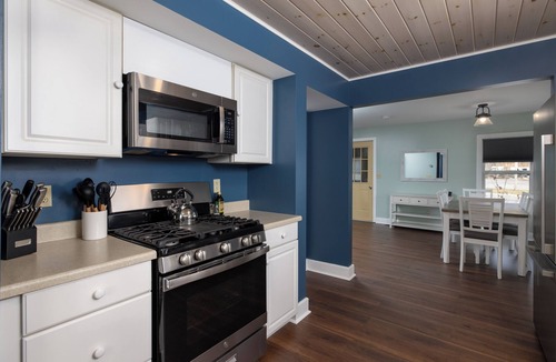 Warrensburg Cottage | Perfect Autumn Getaway!