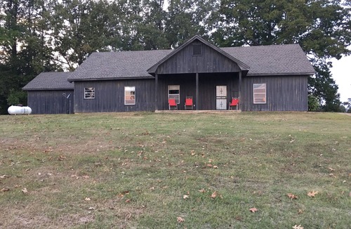 Oxford Cabin | Perfect Ballgame Getaway