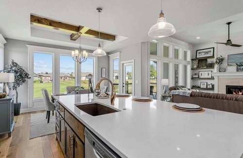 Blue Springs House | Perfect Base for the World Cup, Well Furnished