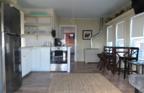 Fairhaven House | Perfect bay side Beach cottage right on the beach