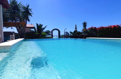 Podstrana Villa | Perfect beach and pool holiday near Split