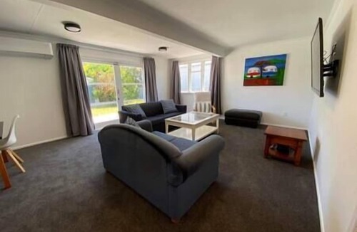 Himatangi Beach House | Perfect Beach Getaway!