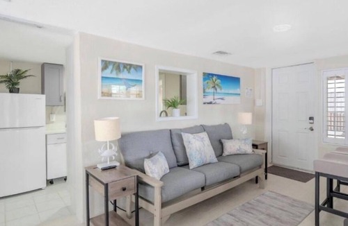 Fort Myers Beach House | Perfect Beach getaway!
