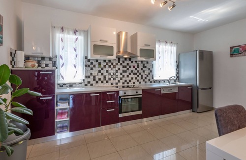 Drenje Villa | Perfect beach vacation with private pool and sea view
