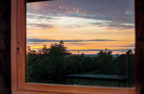 Maidstone Apartment | Perfect Booking | Central, Stylish and Comfortable