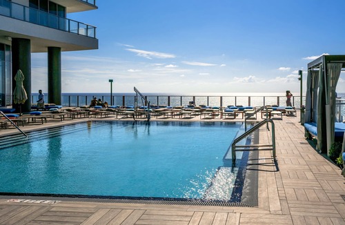 Seybold Apartment | Perfect CornerCondo@Hyde Ocean&WaterViews