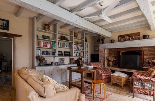 Montdurausse Villa | Perfect Countryside Retreat, Private Heated Pool & Panoramic Views - 5mins from Monclar-de-Quercy!