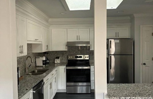 Shipyard Plantation Condo | Perfect couples retreat close to Shipyard Beach Club 193 Beachwalk