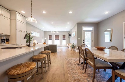 Indianapolis House | Perfect Downtown Location | Modern 3BR/3BA Home