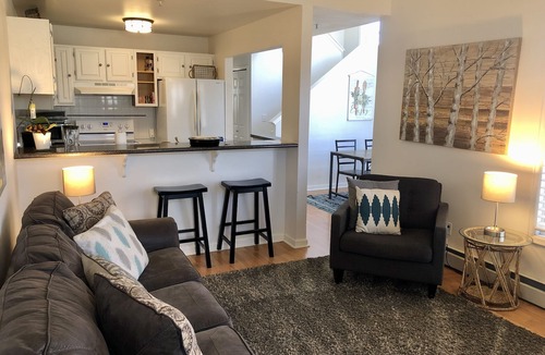 Glenwood Grove - North Iris Condo | Perfect Executive Style Home. Available now May to June 22.