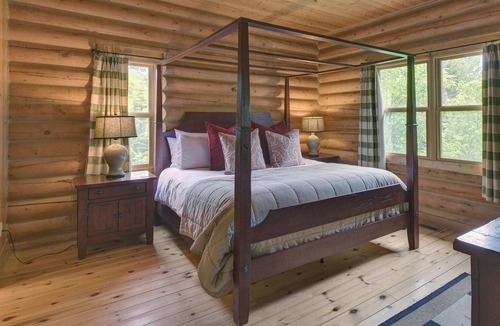 Fiddler Lake Resort Ski Chalet | Perfect family gathering place