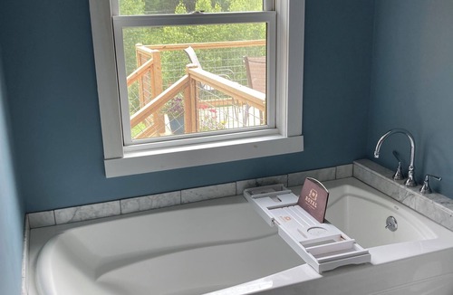 Morrisville Ski Chalet | Perfect Family Getaway close to Stowe, hiking-biking-swimming-breweries-rt100