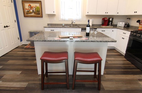 Michigan City House | Perfect Family Retreat-Beachwalk-AC-Free WiFi-GolfCart-Grill-Music Lovers-Bikes