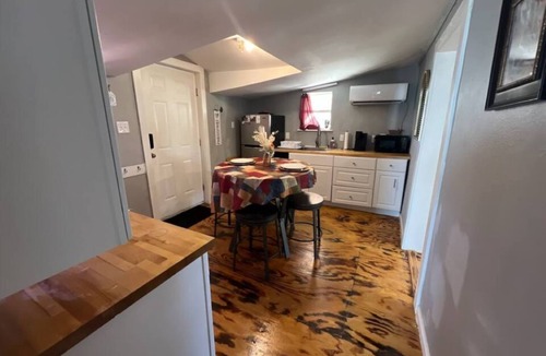 San Angelo House | Perfect for 2: Pet Friendly