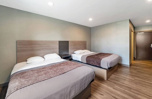 Foxboro Hotel | Perfect for a Quick Escape! 2 Spacious Units w/FREE Breakfast and Parking!