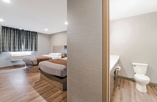 Foxboro Hotel | Perfect for a Quick Escape! 2 Spacious Units w/FREE Breakfast and Parking!