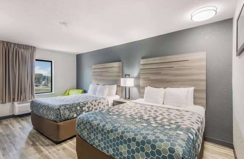 Lovington Hotel | Perfect for Budget Conscious Traveler | 4 Rooms w/Free Parking