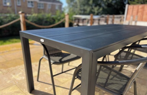 Brierley Hill House | Perfect for Contractors with on site parking