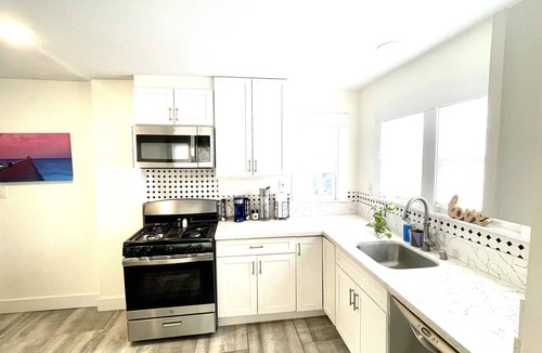 Alamitos Beach House | Perfect for Cruisers and beach lovers! Plus NO cleaning fees!