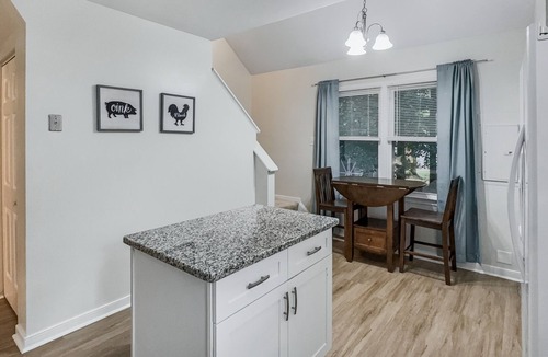 Richmond House | Perfect for Extended Stays! EV Outlet/Fenced Yard/Pet Friendly/Short Pump