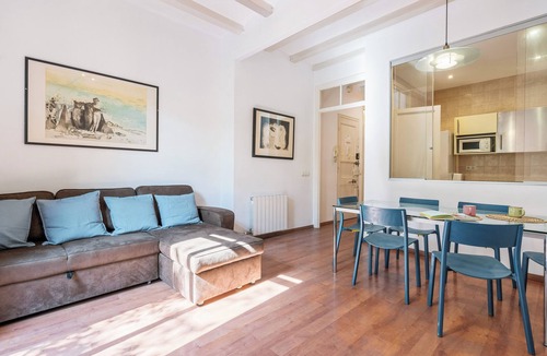 El Camp de l'Arpa del Clot Apartment | Perfect for Families and Work Stays!