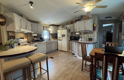 West Point House | Perfect for Fishermen, Families and Workers in the area It is close to Kia plant
