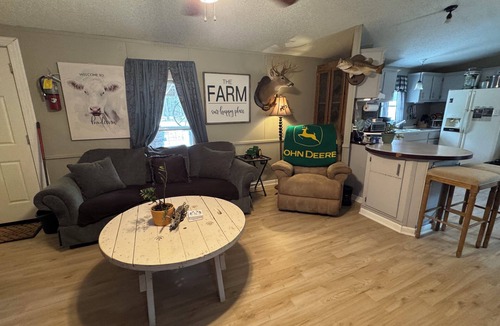 West Point House | Perfect for Fishermen, Families and Workers in the area It is close to Kia plant