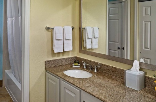 Houston House | Perfect for Groups! 3 Spacious Units, Pool, Free Breakfast and Parking!
