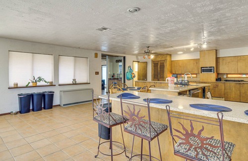Polvadera Cottage | Perfect For Groups! Socorro Home Near NM Tech