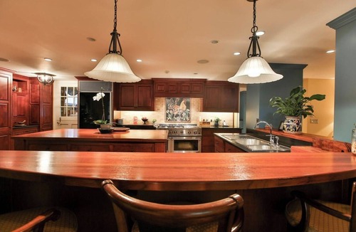 Cape Neddick House | Perfect for groups! Walk to Cape Neddick beach, expansive home on Shore Rd, York