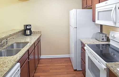 Berkeley Hotel | Perfect for Groups! Full Kitchen, Onsite Pools!