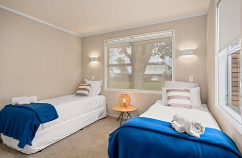 Tauranga House | Perfect for Large Groups: Waterfront Getaway with Private Beach