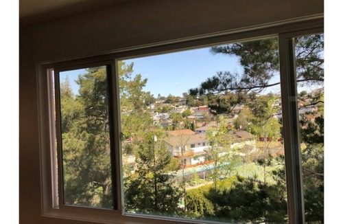 Castro Valley House | Perfect for Large Group sleeps 20!