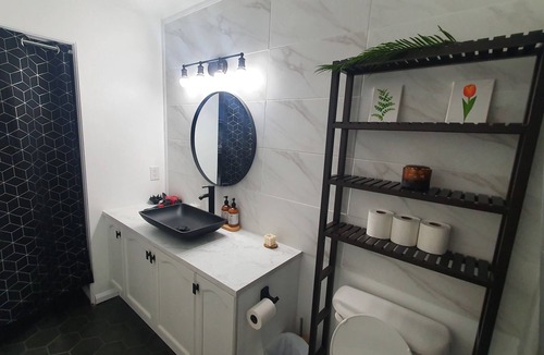 Kingston House | Perfect for Mid-Term! Home-Like 2Bedroom Private Unit