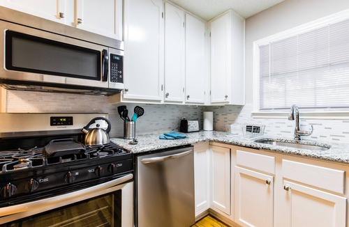 Grand Prairie House | Perfect for Monthly Stays. READ DESCRIPTION