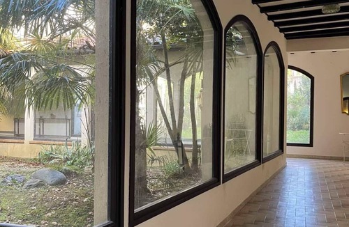 Castelnau-Magnoac House | Perfect for relaxed group getaways