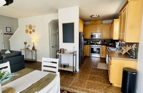 Montgomery Village House | Perfect for WORK and PLAY!