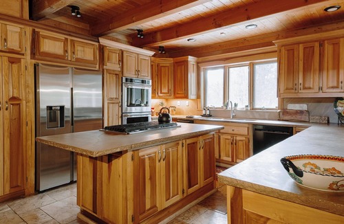 Valdez House | Perfect for your Large Group! Amazing Outdoors