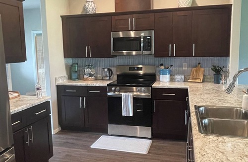 Fayetteville House | Perfect Game Day & Parents Weekend! Spacious 4-Bedroom -Just 8 Minutes from UARK