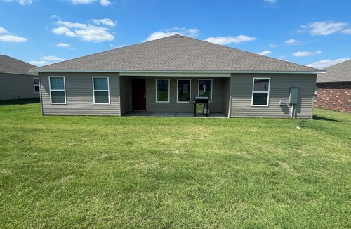 Fayetteville House | Perfect Game Day & Parents Weekend! Spacious 4-Bedroom -Just 8 Minutes from UARK