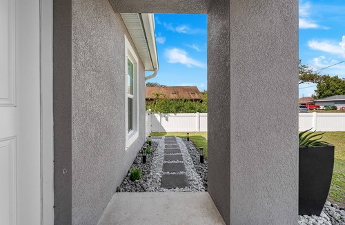 Deltona Lakes Apartment | Perfect Gateway Suite