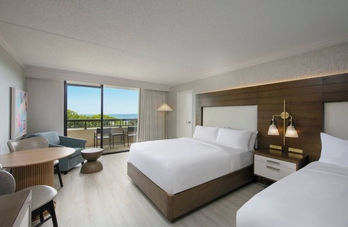 Shipyard Plantation Hotel | Perfect Getaway! 4 Units, Pool, Balcony, & Steps to Hilton Head Beach!