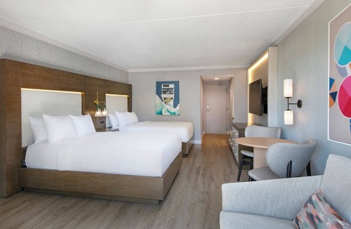 Shipyard Plantation Hotel | Perfect Getaway! 4 Units, Pool, Balcony, & Steps to Hilton Head Beach!